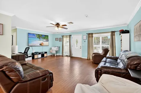 331 Ne Camelot Drive Port Saint Lucie FL 34983