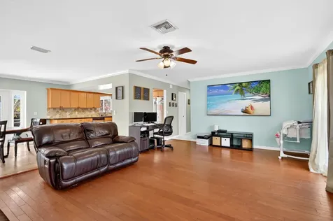 331 Ne Camelot Drive Port Saint Lucie FL 34983