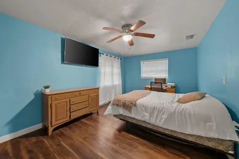 1635 W 32nd Street Riviera Beach FL 33404