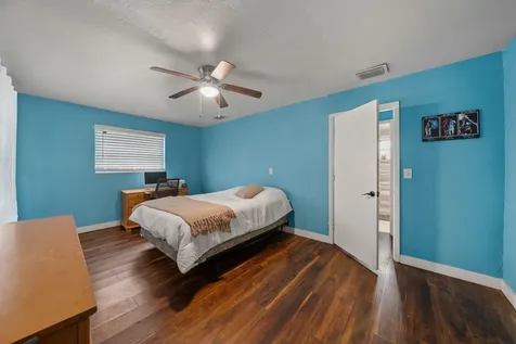 1635 W 32nd Street Riviera Beach FL 33404