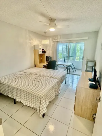 4063 Yarmouth D Boca Raton FL 33434