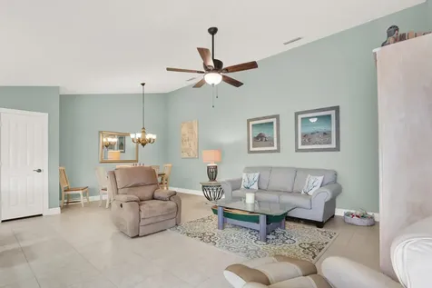 1904 Appleton Court Palm Beach Gardens FL 33403