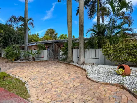4740 Ne 22nd Avenue Lighthouse Point FL 33064