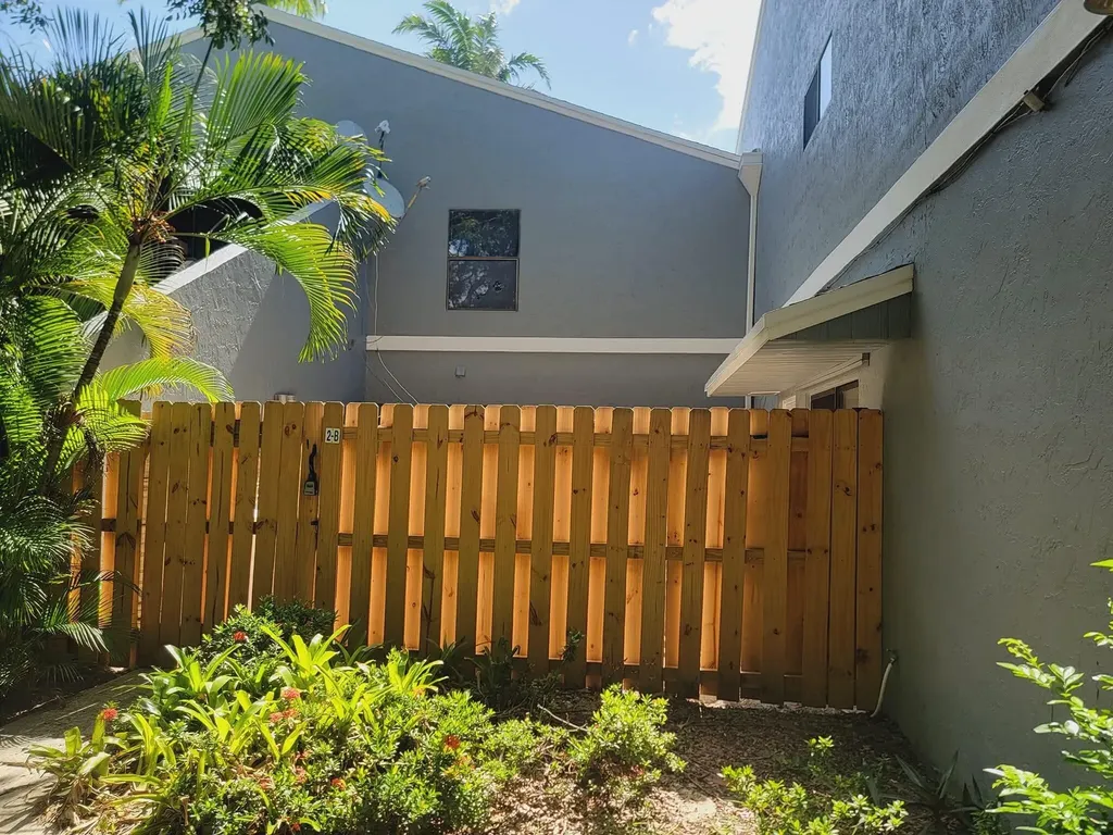 2 Crossings Circle B Circle Boynton Beach FL 33435