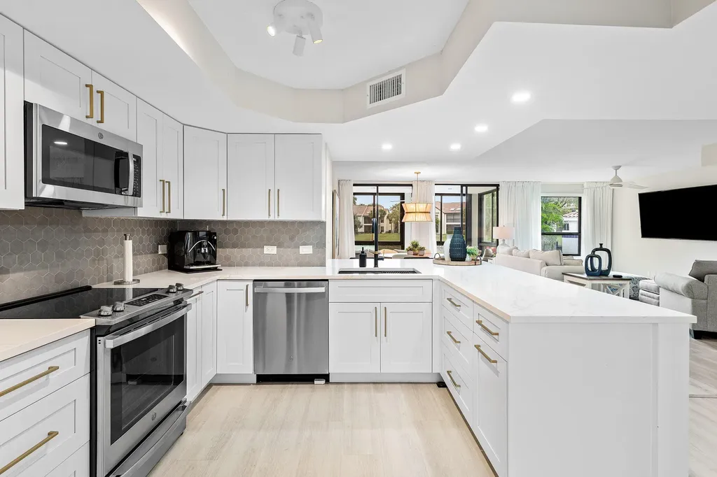 7918 Granada Place Boca Raton FL 33433