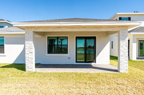 6850 Nw Kestrel Lane Port Saint Lucie FL 34987