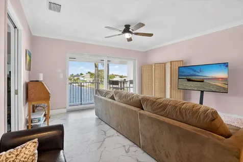 2311 Ne 36th Street Lighthouse Point FL 33064