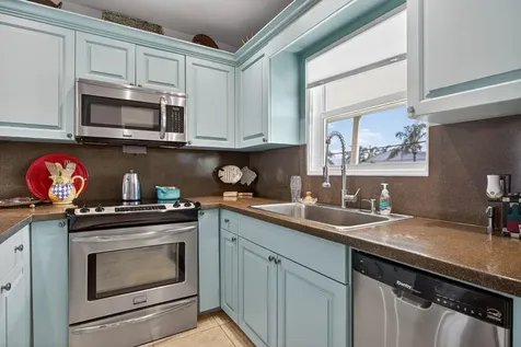 2311 Ne 36th Street Lighthouse Point FL 33064