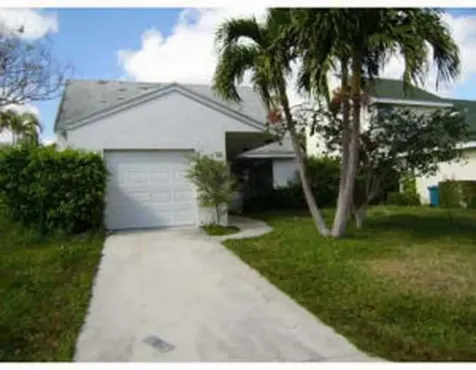 57 Peachtree Place Boynton Beach FL 33436
