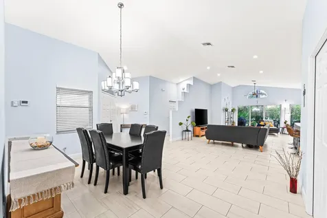 9702 Harbour Lake Circle Boynton Beach FL 33437