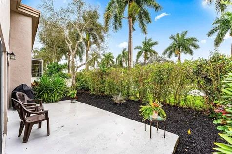 9702 Harbour Lake Circle Boynton Beach FL 33437