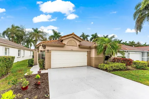 9702 Harbour Lake Circle Boynton Beach FL 33437