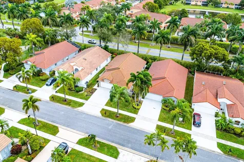 9702 Harbour Lake Circle Boynton Beach FL 33437