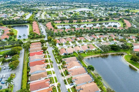 9702 Harbour Lake Circle Boynton Beach FL 33437