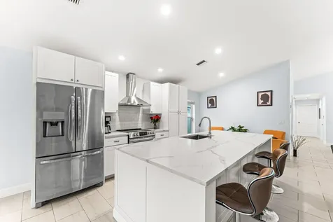 9702 Harbour Lake Circle Boynton Beach FL 33437