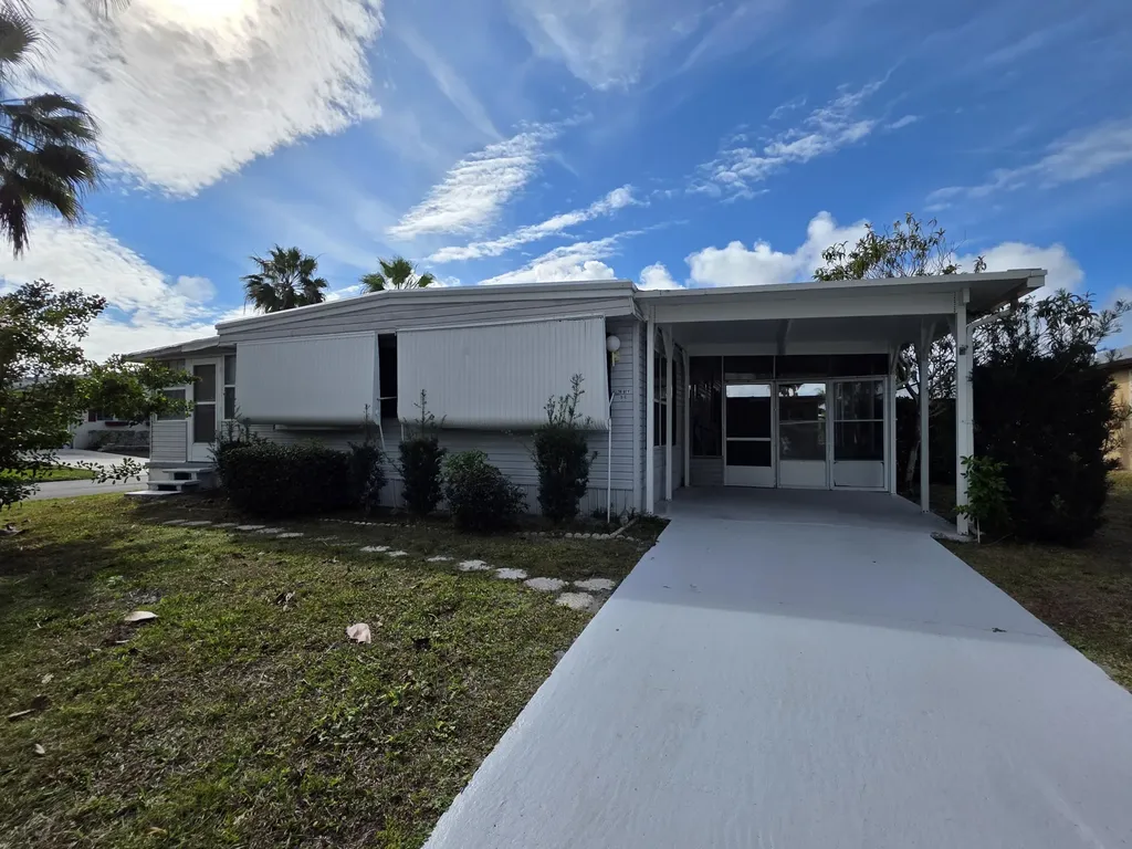 36 Grande Vista Way Port Saint Lucie FL 34952