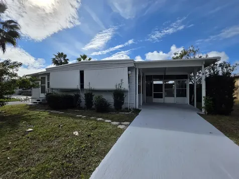 36 Grande Vista Way Port Saint Lucie FL 34952