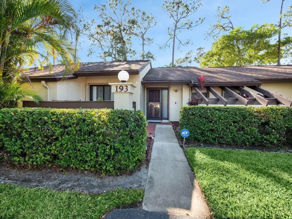 193 Mastic Tree Court Royal Palm Beach FL 33411