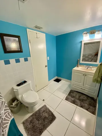 1750 NE 191st Street Miami FL 33179