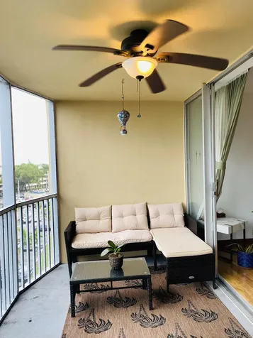1750 NE 191st Street Miami FL 33179