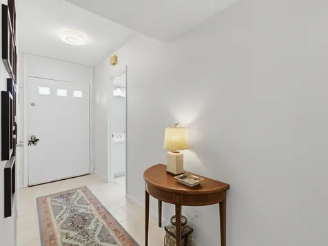 2520 Presidential Way West Palm Beach FL 33401