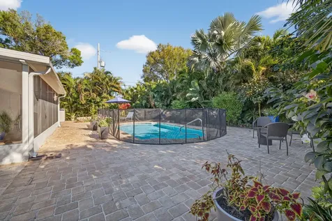 2425 Sw Dalpina Road Port Saint Lucie FL 34953