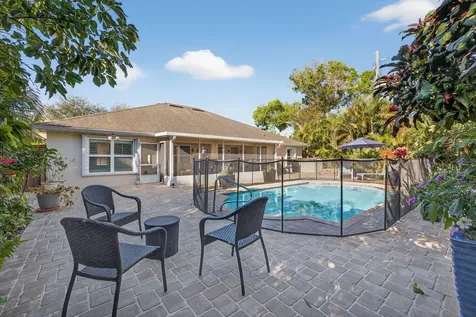 2425 Sw Dalpina Road Port Saint Lucie FL 34953