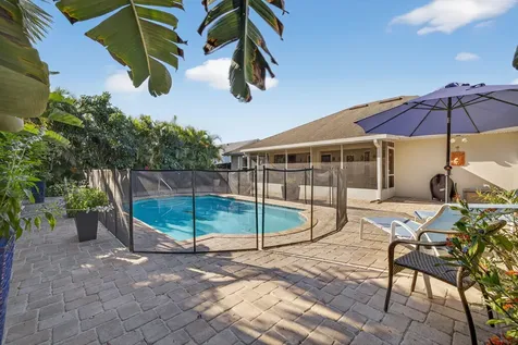 2425 Sw Dalpina Road Port Saint Lucie FL 34953