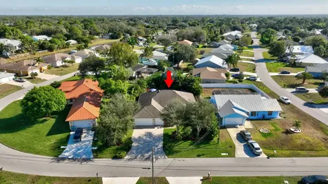 2425 Sw Dalpina Road Port Saint Lucie FL 34953
