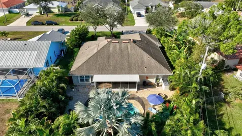 2425 Sw Dalpina Road Port Saint Lucie FL 34953