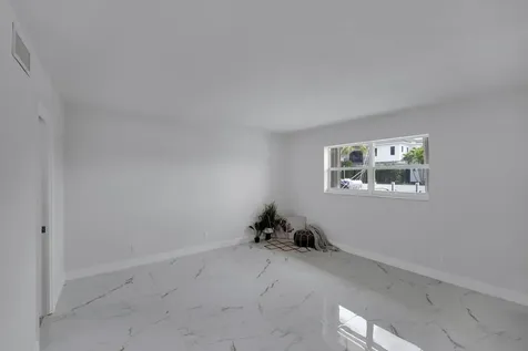 750 Ne Spanish River Boulevard Boca Raton FL 33431