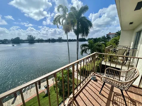 1100 Crystal Lake Drive Deerfield Beach FL 33064