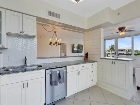 3554 Ocean Drive Vero Beach FL 32963