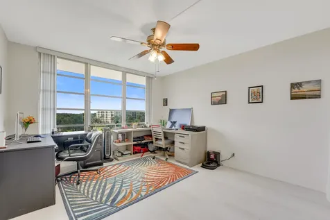 3800 Oaks Clubhouse Drive Pompano Beach FL 33069