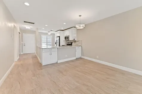 13745 Flora Place Delray Beach FL 33484