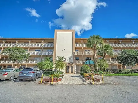 2302 Lucaya Lane Coconut Creek FL 33067