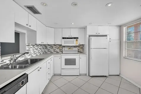 2302 Lucaya Lane Coconut Creek FL 33067