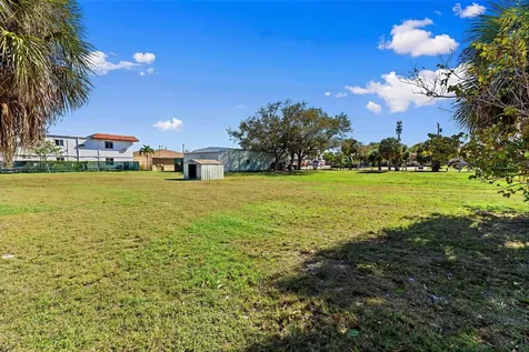 507 Gardenia Avenue Fort Pierce FL 34982