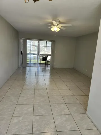 17 Golfs Edge West Palm Beach FL 33417