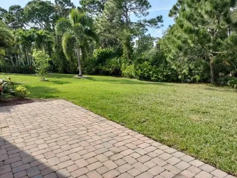 5671 Sunberry Circle Fort Pierce FL 34951
