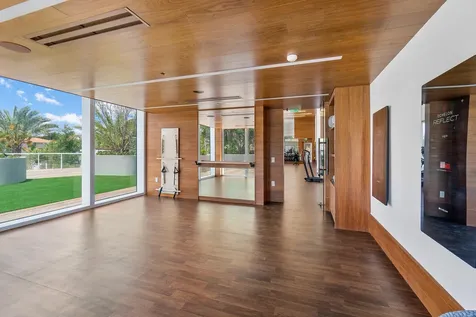 200 Se Mizner Boulevard Boca Raton FL 33432