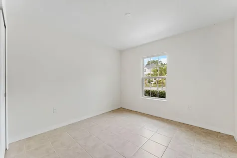 5330 Nw Pine Trail Circle Port Saint Lucie FL 34983