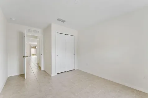 5330 Nw Pine Trail Circle Port Saint Lucie FL 34983