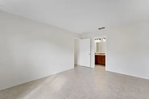 5330 Nw Pine Trail Circle Port Saint Lucie FL 34983