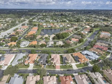 215 Citrus Trail Boynton Beach FL 33436