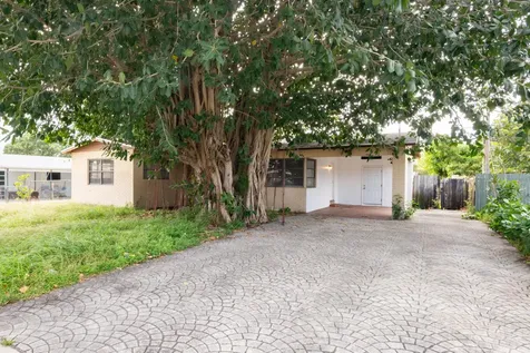 1491 NW 1st Street Boynton Beach FL 33435