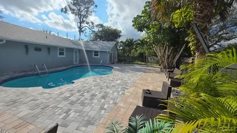 131 Puffin Court Royal Palm Beach FL 33411