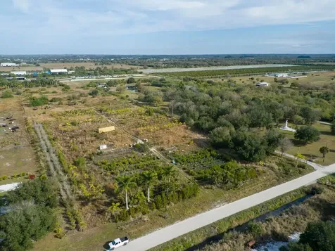 7300 17th Street Vero Beach FL 32968