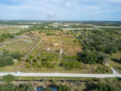 7300 17th Street Vero Beach FL 32968