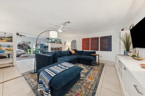 13 Fairway Boynton Beach FL 33436